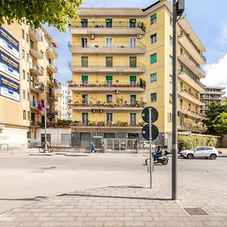 Domus Apartment, 5 Posti Letto
