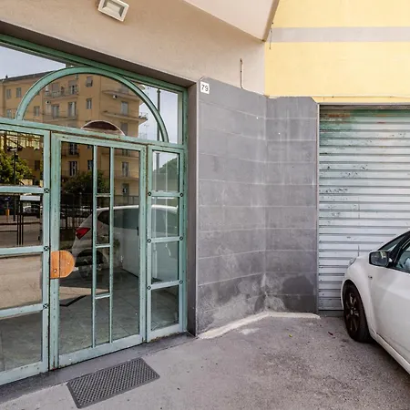 Daire Domus Apartment, 5 Posti Letto Salerno