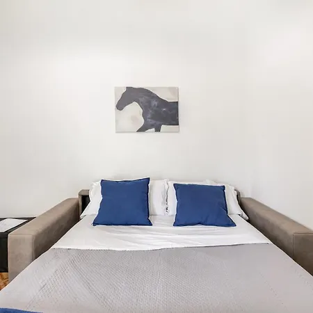 Domus Apartment, 5 Posti Letto Daire Salerno