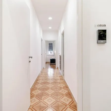 Domus Apartment, 5 Posti Letto *